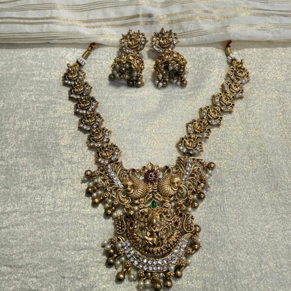 Classic Antique Necklace