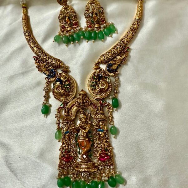 Emerald Elegance Green-Stone Necklace